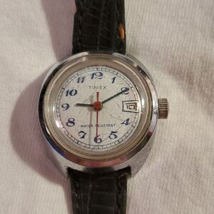 Vintage Rare Vintage Timex Winding Mechanical Stainless Steel 1975‎ Ladies Watch